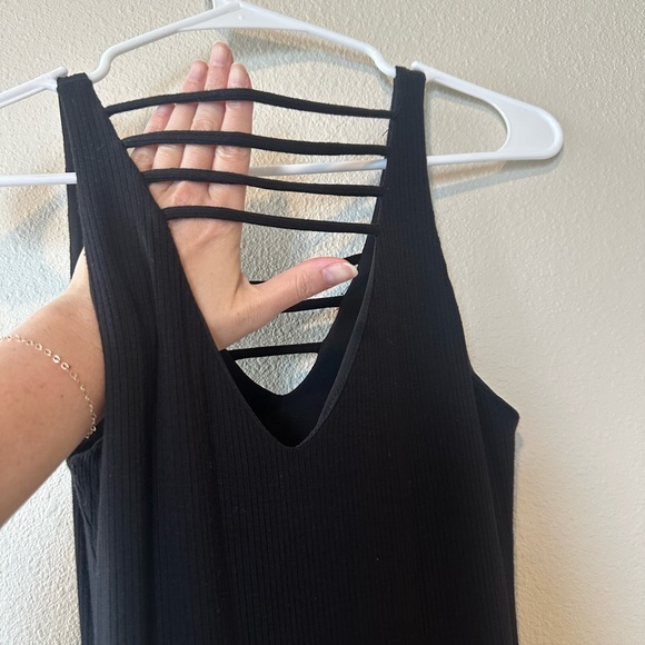 Lucy Love Black Dress - Picture 5 of 7